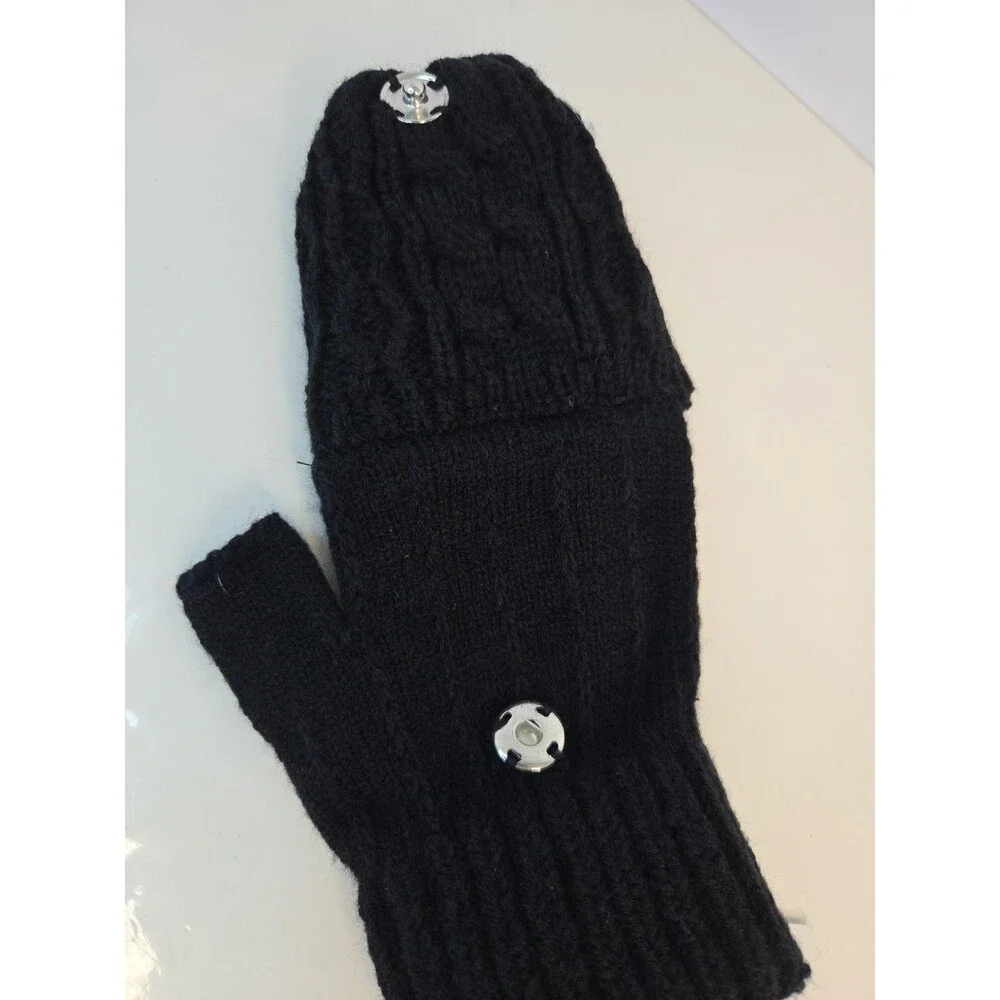 NWT ISOTONER women Glove To Mitten Snap convertible Black Knit 1 Sz Fits Most